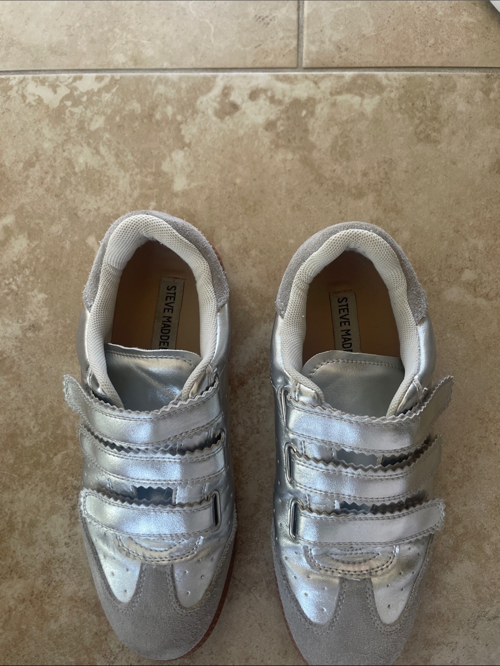 Steve Madden Women’s 8.5 Silver Metallic Velcro Sneakers